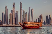 Dubai Marina Sightseeing Dhow Cruise Dinner