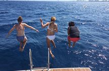 2-Hour Small Group Cruise from Barcelona