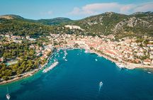 Full-Day Private Hvar, Brac, and Pakleni Islands Boat Cruise from Trogir