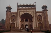 From Delhi: Private Taj Mahal Sunrise & Sunset 2-Day Tour