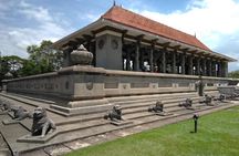 Private City tour in Colombo By tuk tuks or Cars