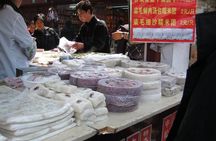 4-Hour Food Tour in Qibao Water Town from Shanghai by Subway