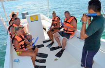 Catamaran Sail and Snorkeling Tour with Open Bar in Puerto Morelos