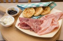 Dining Experience at a local's Home in Modena with Show Cooking