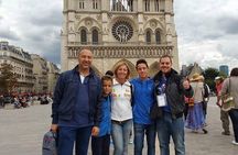 Notre Dame & Ile de la Cité Private 2-Hour Walking Tour in Paris