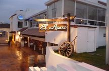 Small-Group Night City Tour: San Cristobal Hill and Dinner Show