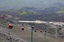 Etna & Taormina: Tasting, Cable car & off road to 2920m