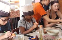 Small-group Cooking Class with Market visiting (4-5 hours)
