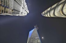 Private Evening Tour: VIP Huangpu River Cruise and Shanghai Lights