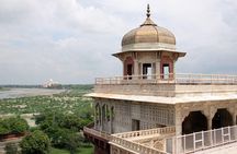 Day Trip to World's Greatest Monument of Love - Agra Tour from Delhi