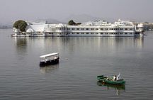 Sunset Boat Ride On Lake Pichola In Udaipur