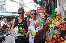 Private Sagion City tour by motorbike