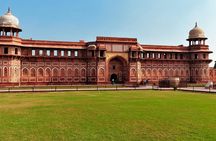 Sunrise Taj Mahal Tour with Agra Fort and Fatehpur Sikri