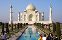 Private Taj Mahal and Agra Fort Tour by Car from Jaipur