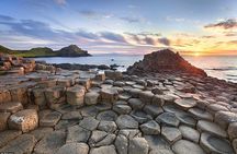 Private Luxury Causeway Coast Rope Bridge & Giant's Causeway Tour