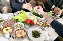 Authentic Lebanese Cooking Lesson and Meal with Tania's Family in Beirut