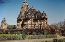 3-Day Private Tour to Khajuraho and Kamasutra Temples from Delhi by Train