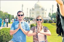 Taj Mahal skip the line - Luxury Tour