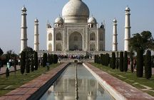 Private 2-Day Tour to The Taj Mahal and Agra from Delhi by Car