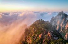2-Day Private Trip to Huangshan Mountain and Tongmo Ancient Town from Shanghai