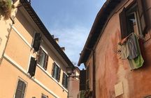 Rome Max 6 People Walking Tour: Pantheon, Trevi Fountain, Gelato
