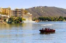 Sunset Boat Ride On Lake Pichola In Udaipur