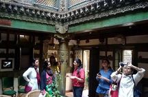 Heritage Walk in the Ancient Walled City of Ahmedabad