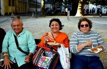 Food tasting & Historical walk
