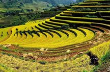 From Hanoi: 2-Day Overnight Sapa Tour by Luxury Van Limousine
