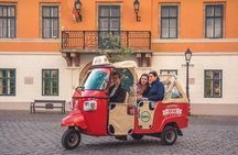 Budapest TukTuk Private Tour with Goulash Soup in the Downtown