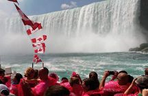 Tour to Niagara Falls with skip the line Cruise