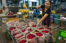 Bangkok Tour By Selfie Expert : LittleIndia, WatTraimit, WatPho