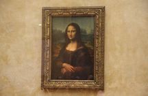 Louvre Museum Private 2-h Tour on Italian Art and masterpieces