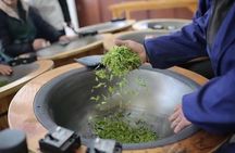1-day Village Tea Picking, Roasting & Serving Guided Private Tour from Hangzhou 