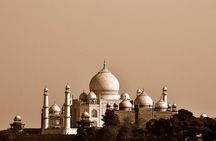 (ALL INCLUSIVE) Private Same Day Taj Mahal Tour from Delhi by Car