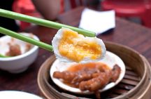 Hong Kong Street Food Tour with a Local: 100% Personalized & Private