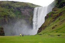 Glacier Hike and South Iceland Sightseeing from Reykjavik