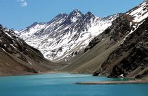 Private Day Trip to Aconcagua Park Argentina and Inca's Lagoon from Santiago