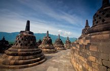 4 Day Yogyakarta Merapi Borobudur - PRIVATE Tour with GUIDE