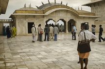 Taj Mahal Sunrise Tour from New Delhi