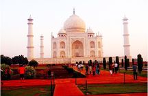 Taj Mahal and Agra Overnight Tour from Goa with Return Flights