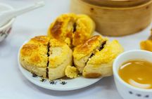Highlights & Hidden Gems With Locals: Best of Hong Kong Private Tour