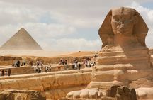 Day Tour Pyramids of Giza and Sphinx from Cairo