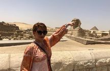 Day Tour Pyramids of Giza and Sphinx from Cairo
