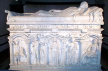 Private guide Melfi: an amazing walk through so many cultures from 11th century