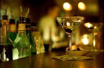 Private Shanghai Night Tour with Lost Heaven Dinner and Bar Hopping Option