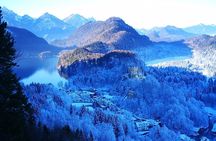 Munich: Neuschwanstein by Bus & with opt. Munich XMAS Market Tour