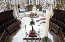 Walking tour in the wonderful Monopoli: Nice cosy Italian old town