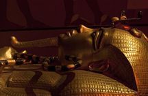 Discover Giza Pyramids and the Egyptian Museum and Old Cairo-Guide and Lunch Inc