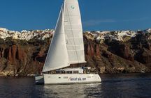 Private Morning Tour Lagoon 400-380 Sailing in Santorini ,lunch, drink, transfer